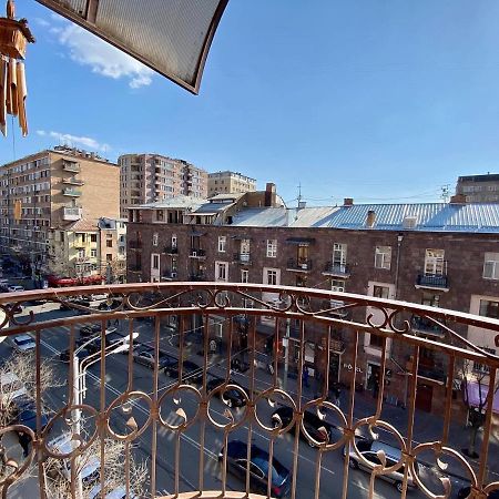 City Center Cute Flat 3 Rooms Yerevan Exterior photo